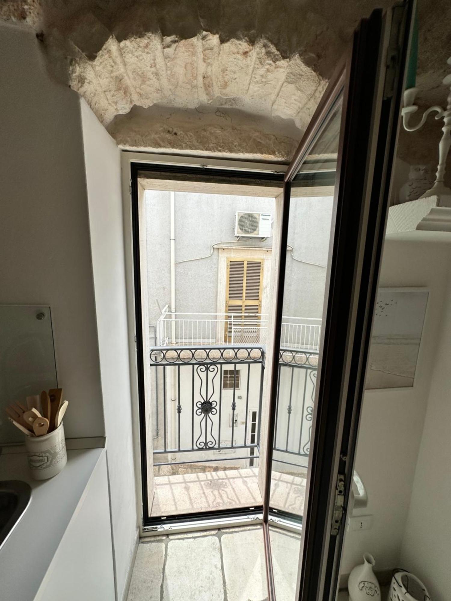 Casa Ficus Ostuni Con Terrazza Vista Mare Apartment Екстериор снимка